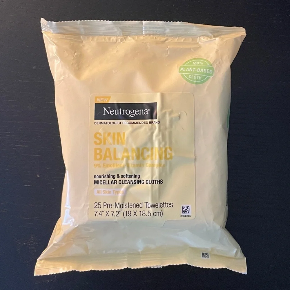 Neutrogena Skin Balancing Micellar Cleansing Cloths Makeup Remover 25towelettes